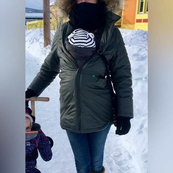 Modern Eternity XS maternity jacket/ parka - Picture 2 of 3